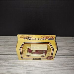 Lledo Days Gone Model T Ford Cadbury’s Cocoa Drinking Chocolate Bournville Toys
